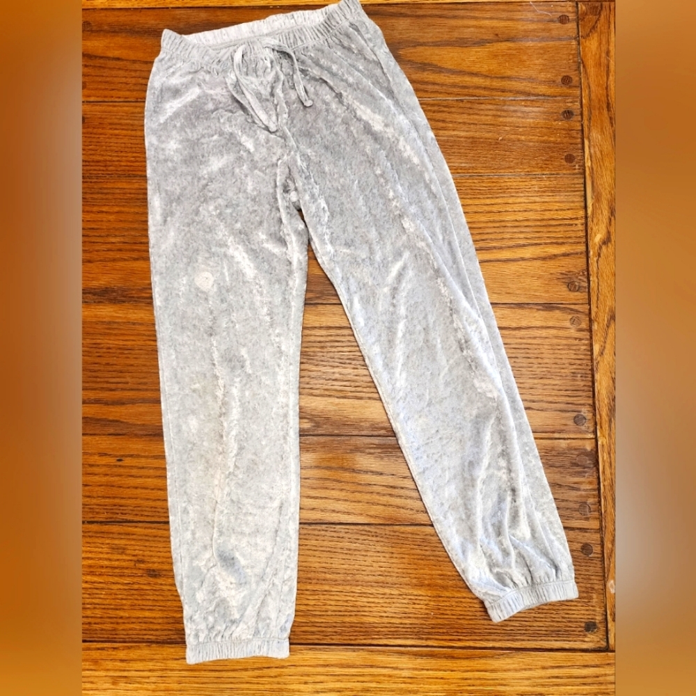 Velvety silver sweat pants